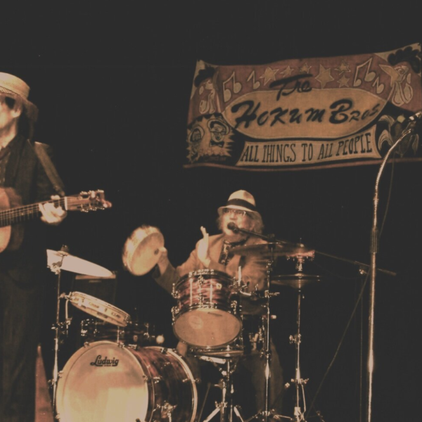The Hokum brothers performing
